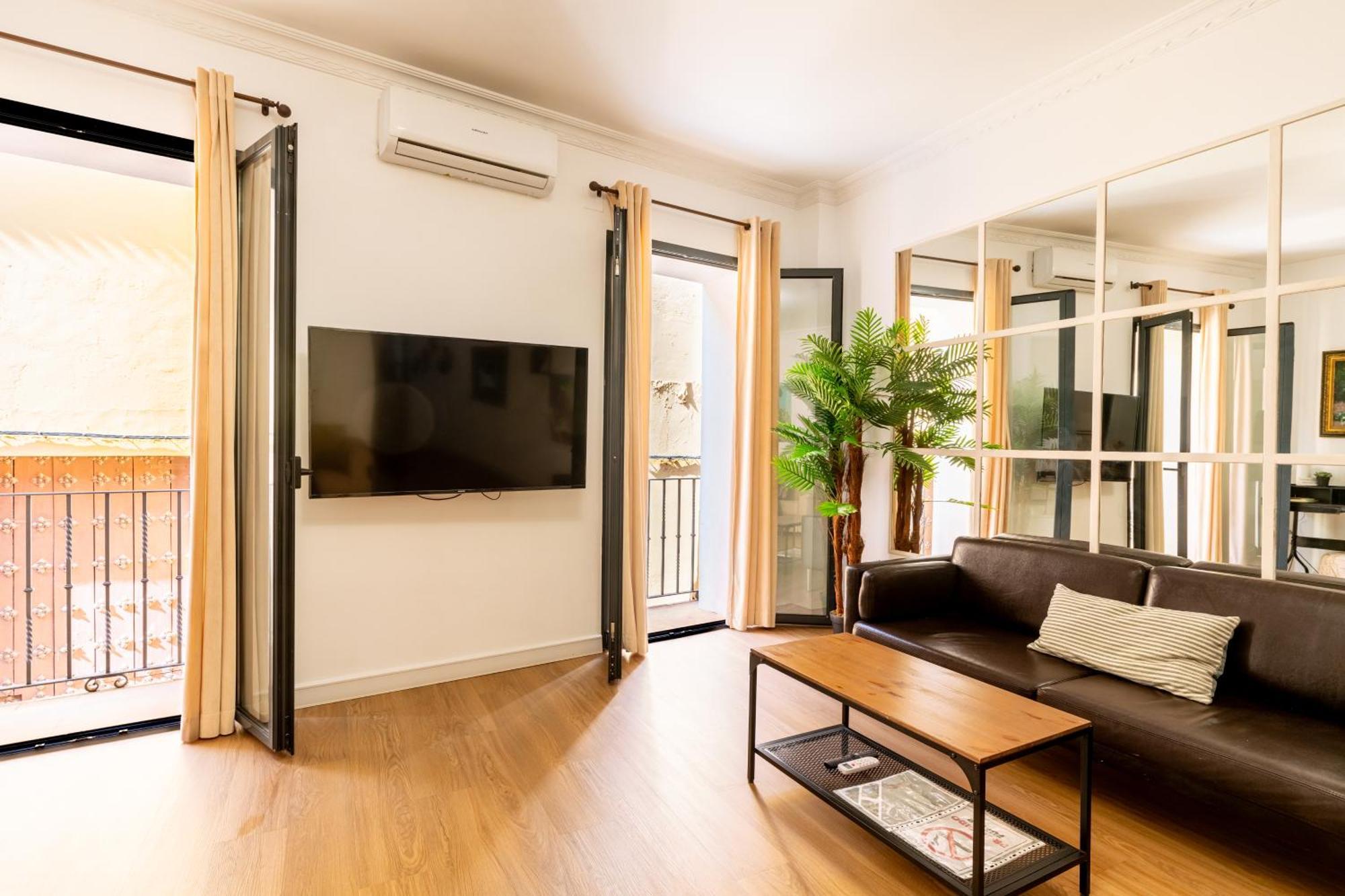 House Sevillana Parking Luaran gambar
