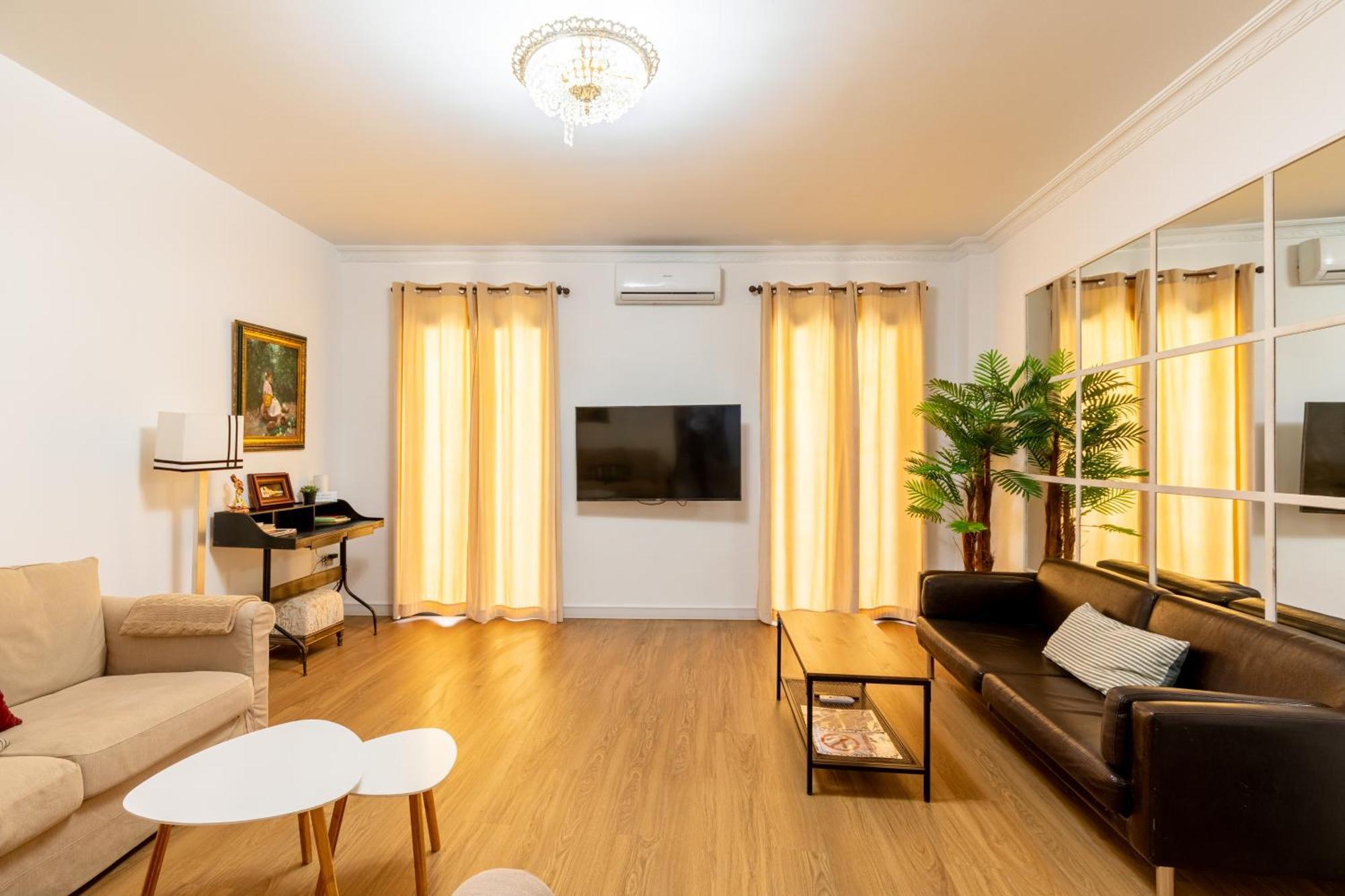 House Sevillana Parking Luaran gambar